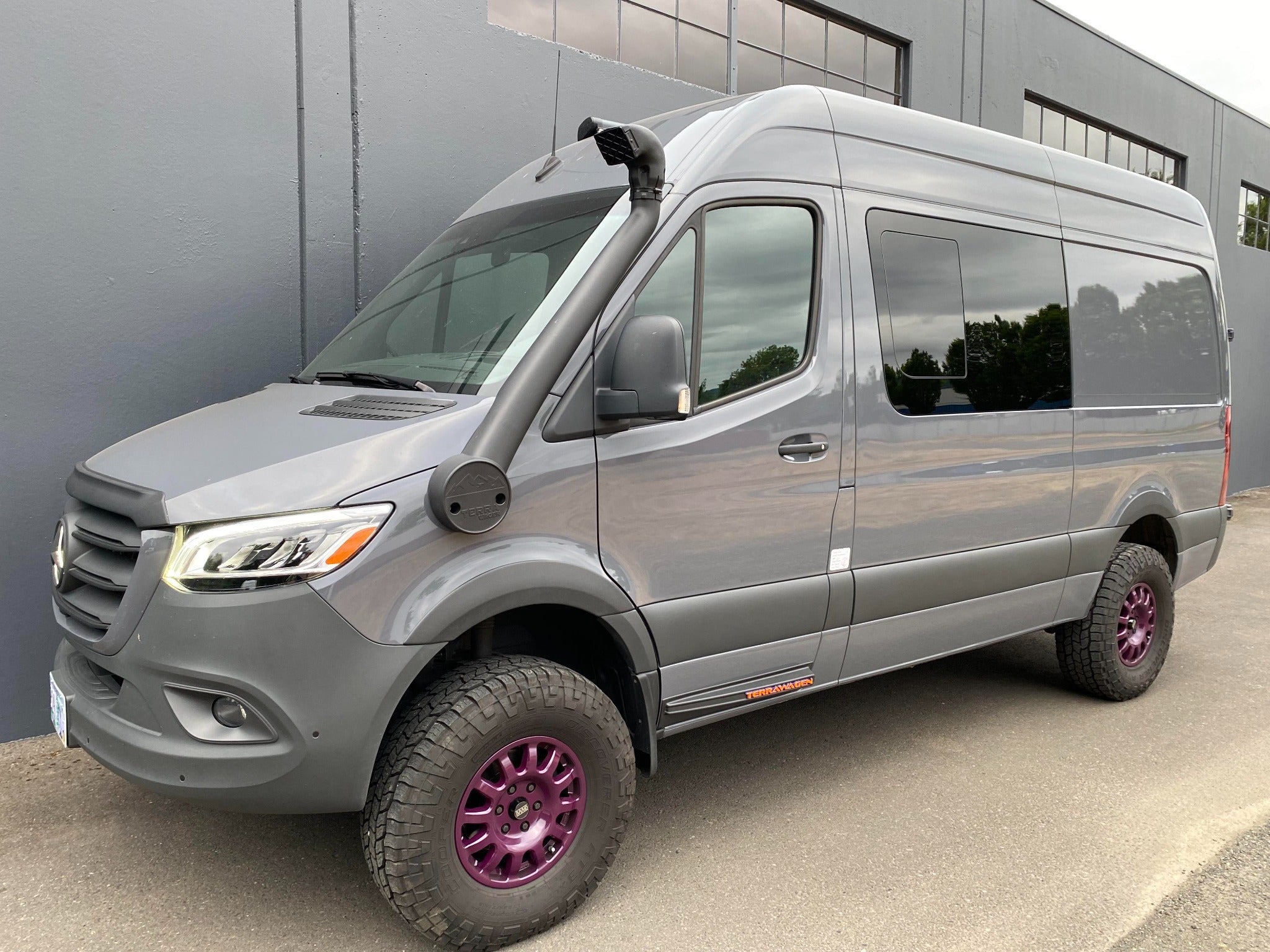 Sprinter 907 Snorkel – Compatible with V6 Diesel Engines Only