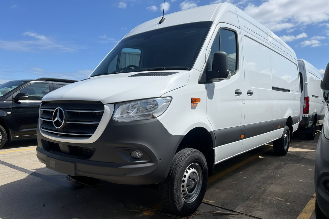 2025 Mercedes-Benz Sprinter 419 LWB AWD Van – Arctic White