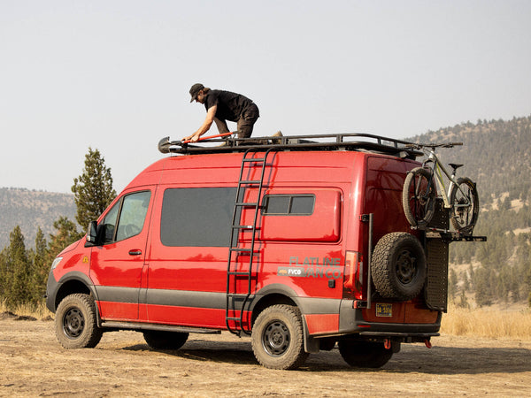 Basket-style safari rack deck