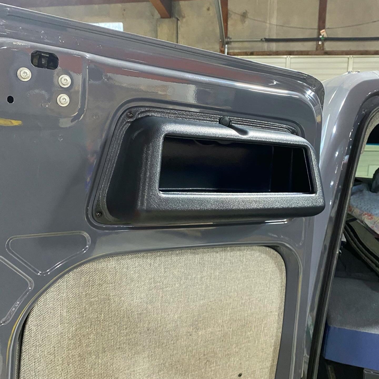 Upper Cubby Storage Bin - Sprinter Rear Door Organiser — Single