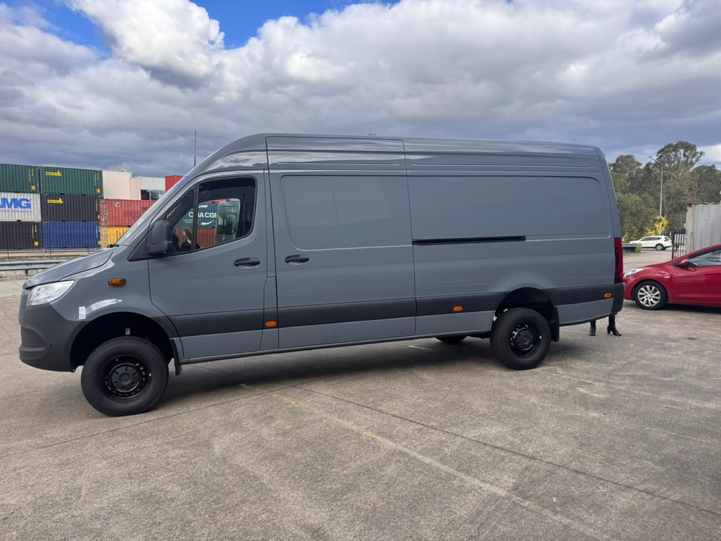 2025 Mercedes-Benz Sprinter 419 LWB AWD Van – Tenorite Grey