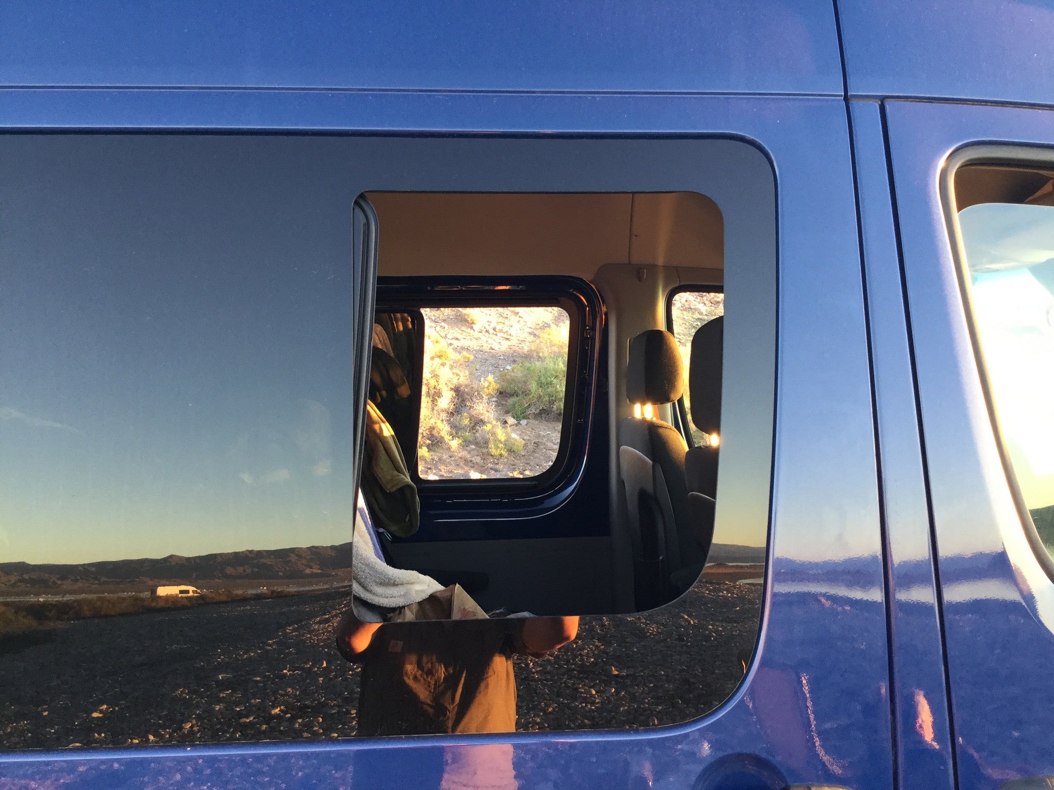 Side Sliding Windows — OEM-Style for Mercedes Sprinter (Pair)