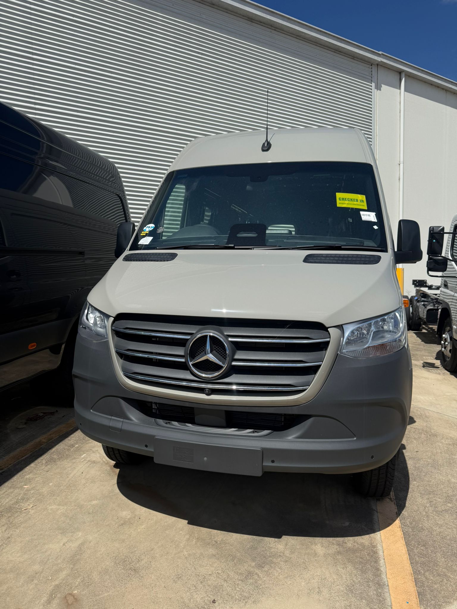2025 Mercedes-Benz Sprinter 419 LWB AWD Van – Stone Grey