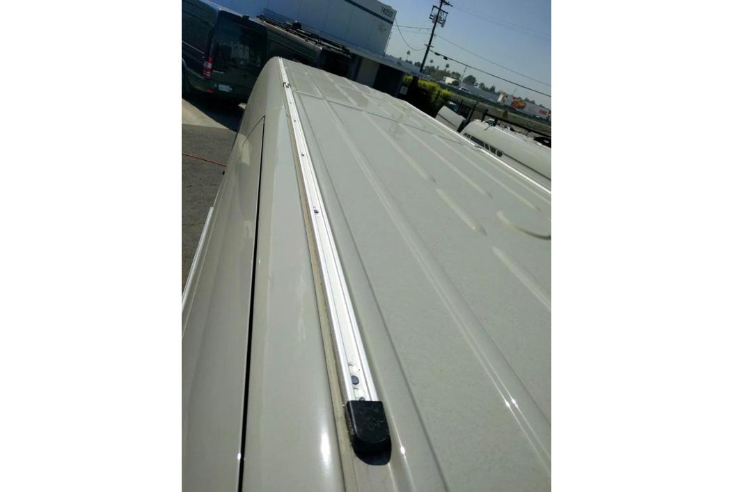 07+ Sprinter Van - 170"WB Roof Rail System - OEM